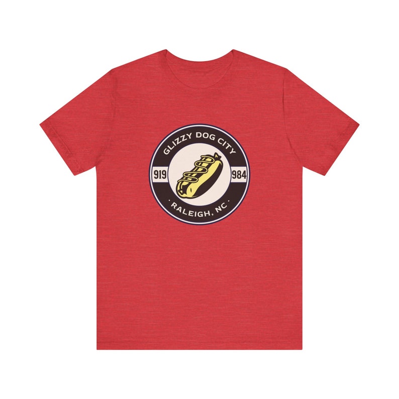 Camiseta de manga corta unisex para amantes de los perritos calientes de Raleigh, Carolina del Norte. El mejor regalo de verano para barbacoa para fanáticos de Glizzy, esposo, amante de la comida y papá, 4 de julio. imagen 3