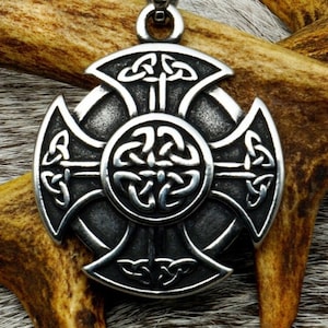 Celtic Necklace, Celtic Cross, Celtic Amulet, Celtic Knot Pendant, Viking Jewelry, Pagan/Asatru/Nordic/Norse/Spiritual/Druid/Wicca/Nature