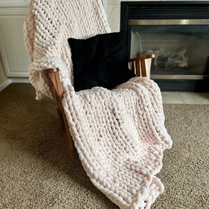 Hand Knit Chunky Chenille Blanket: Super Soft, Cozy Throw