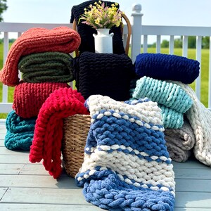 Chunky knit blanket, Christmas gift idea, Hand knit blanket, Chunky knit throw, Soft crocheted blanket,  Chunky knit baby blanket