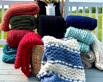 Handmade Chunky Knit Blanket: Soft Chenille Throw