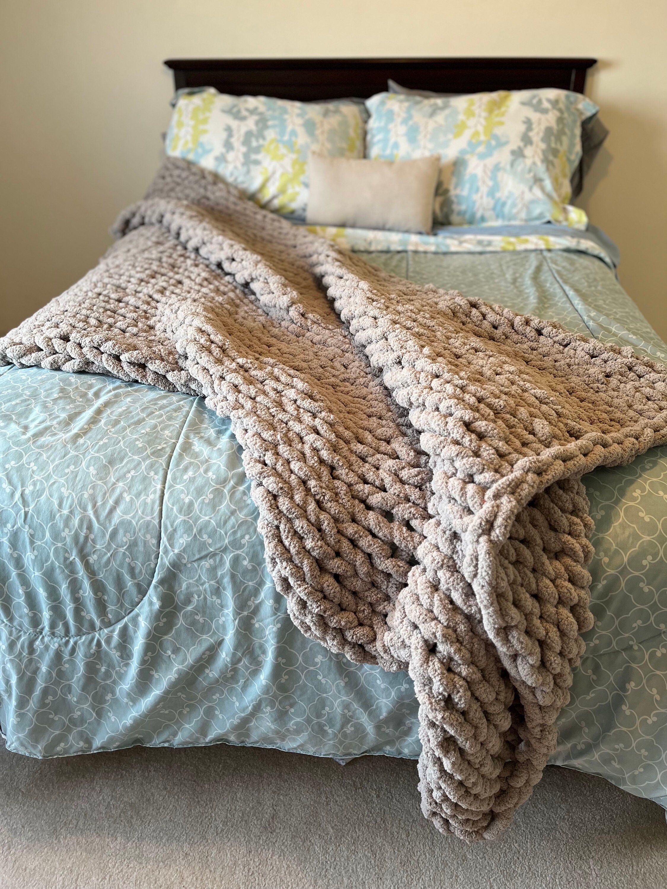 Chunky Knit Blanket, Handmade Gift, Hand Knit Chunky Blanket, Chunky