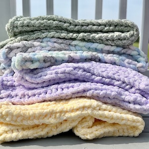 Chunky knit baby blanket, 30x40 blanket, multicolor baby blanket, hand knit baby blanket, chenille baby blanket, baby shower gift ideas