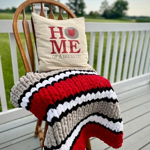 Ohio Blanket, Chunky knit blanket, Custom Blanket, Team Blanket, College Dorm Decor, Gift for Sports Fan, Soft Blanket, Couch Blanket