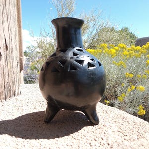 Vintage Dona Rosa Barro Negro Oaxaca Handmade Pottery Footed Vase/Vessel
