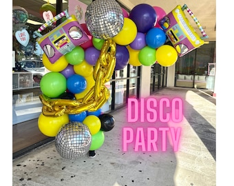 90's or 80's disco party, boom box decor, chain balloons decoration balloon, theme garland