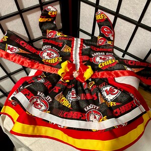Vestido de fútbol americano para perro de los Kansas City Chiefs imagen 4