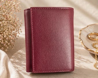Minimalistische dreifache Brieftasche aus echtem Leder für Frauen, schlanker, kompakter Kartenhalter mit Reißverschlusstasche, kleine elegante Alltagsbrieftasche, Geschenk für sie