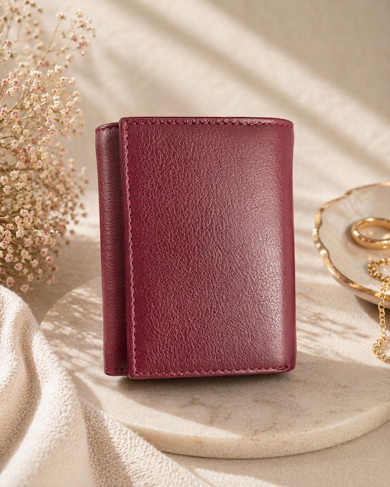 Genuine  Leather Minimalist Trifold Wallet for Women, Slim Compact Card Holder with Zip Pocket, Small Elegant Everyday Wallet, Gift for Her