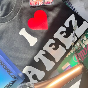 Camiseta infantil I Heart Ateez