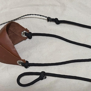 Sling aus Leder und Paracord