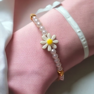 Pearl Bracelet, Daisy Flower, Beaded Bracelet, Friendship Bracelet, Summer Bracelet, Girl Bracelet, Women Jewelry, Gift for her
