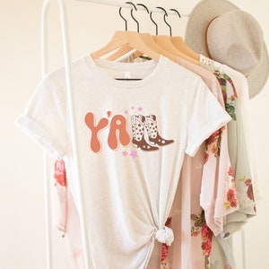 Yall Shirt, Howdy shirt, Country Music Shirt, Western Graphic Tee, Country Concert Shirt, Western Clothes, Bachelorette shirt, Girls trip