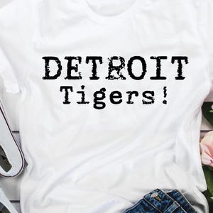DETROIT Tigers! PNG, Carattere Distressed, Mascotte Detroit Png, Baseball Tigers Png, Tigri Png, Baseball Tigri Detroit, Giocatore Detroit Tigers Png