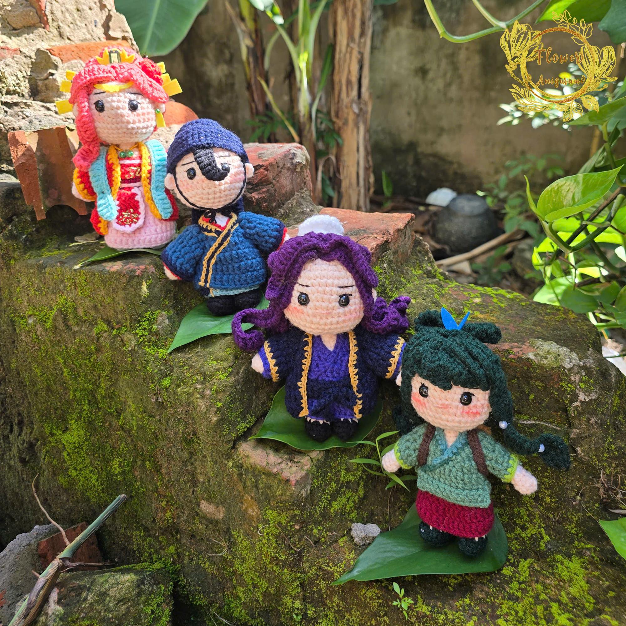 ファンメイドの「薬屋のひとりごと」キャラクターかぎ針編み人形