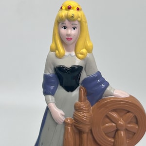 1999 Sleeping Beauty Disney Vintage Figurine Stamp Toy McDonalds Happy Meal