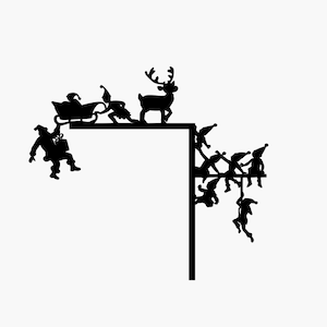 Puede incluir: Silueta negra de Papá Noel y renos volando en un trineo con duendes colgados a los lados del trineo.