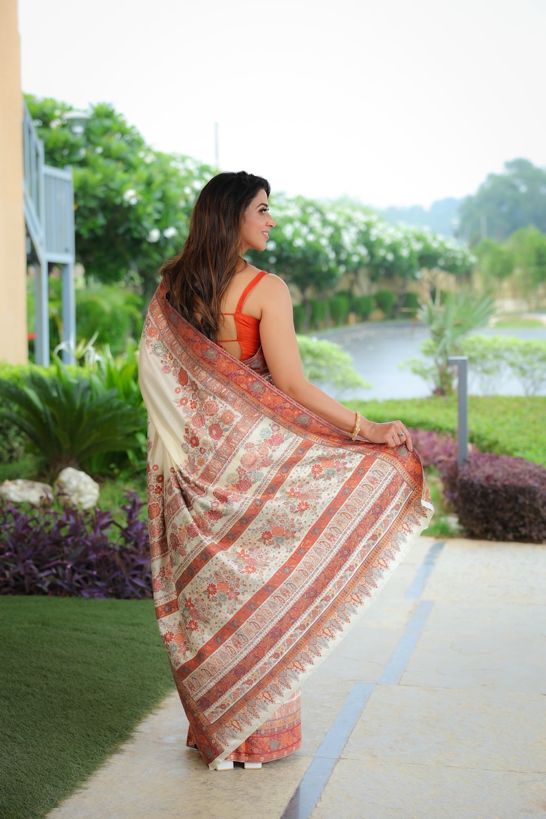 White Kani Silk Saree with Blouse Piece
