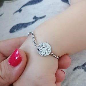 Pulsera de plata para bebé, pulsera de identificación para niño, pulsera con nombre para bebé, pulsera personalizada para niña y niño con cuenta de ojo malvado, joyería personalizada para bebé.
