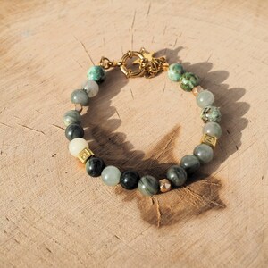 Adjustable elastic bracelet in 6 mm semi-precious stones - stainless steel clasp