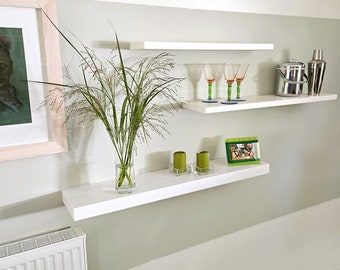 Solid White Painted Floating Shelves - 32mm x 200mm - Ideal for Bathrooms Kitchens or Bedrooms. Quality remains after price is forgotten.