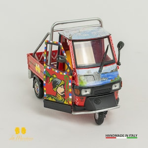 LAPA – Vintage Bburago Piaggio Ape model 1:18 decorated in Sicilian Cart style