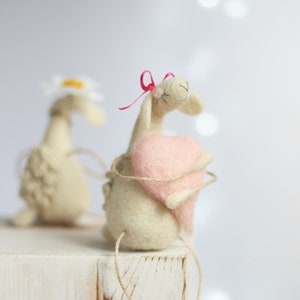 Needle Felted Sheep with Pink Heart: Handmade Woolen Animal Decor