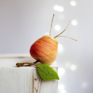 Needle Felted Red Apple Ornament: Handmade Wool Decor, Christmas Ornament