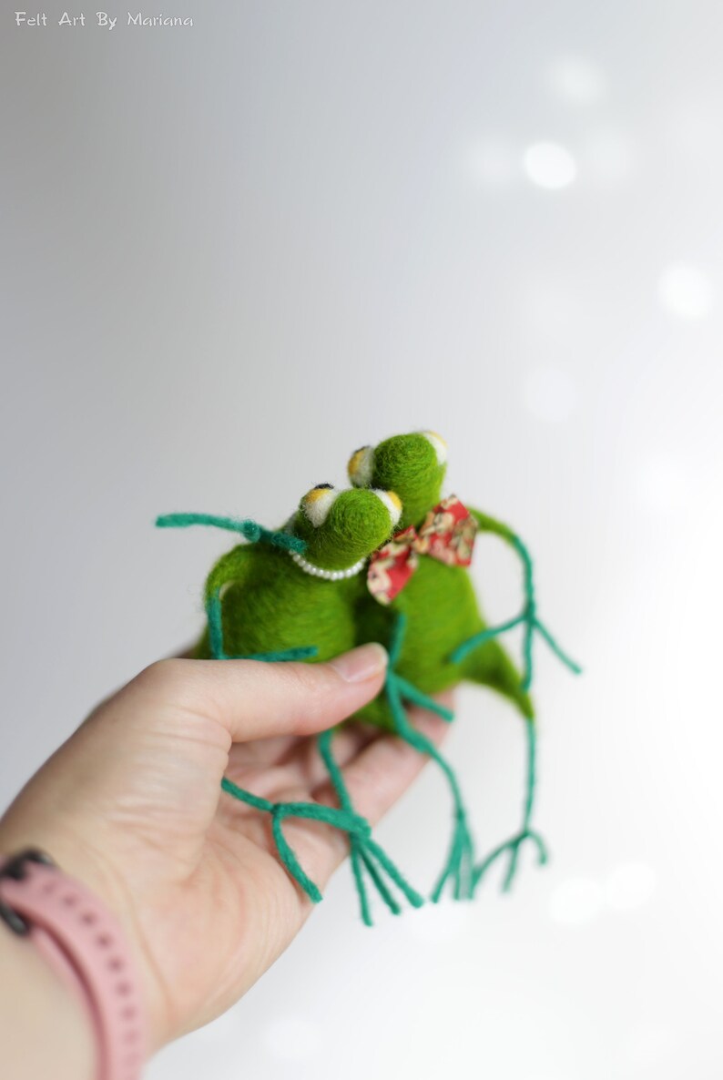 Needle Felted Frogs, Hugged Frogs, Newly-weds Gift, Needle Felt Animals, Christmas, Weeding, Valentine Gift Idea, Cake Topper, Anniversary image 7