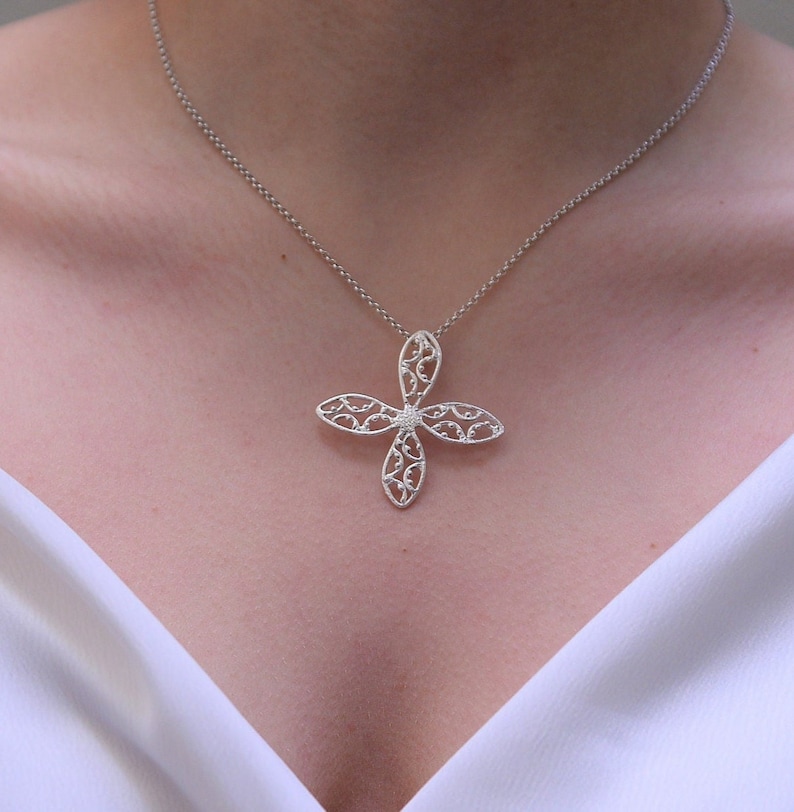 silver cross dantysilver necklace
