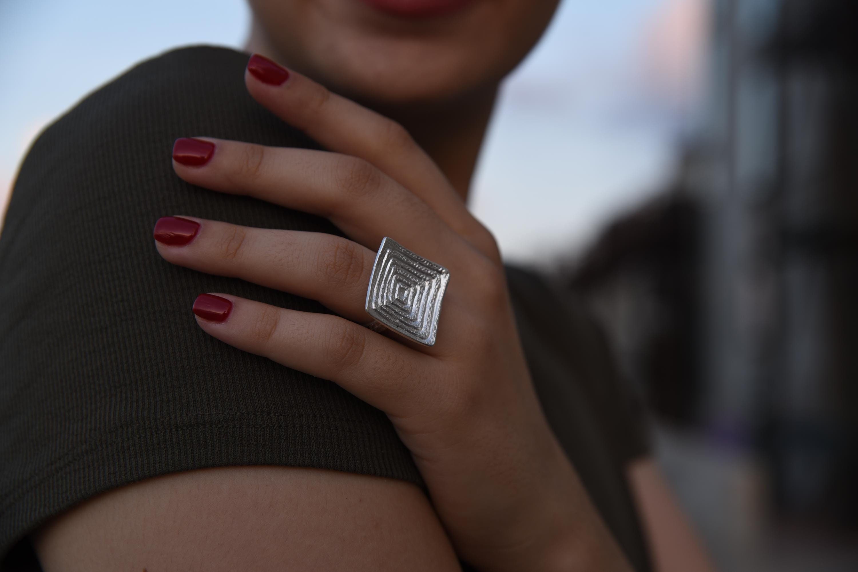 Labyrinth Soul 925 Sterling Silver Ring - Statement Maze Jewelry for the Bold and Mysterious