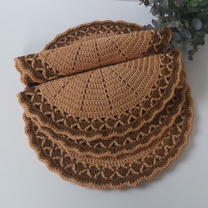 Gehäkeltes Tischset, gehäkeltes rundes Tischset, 6er-Set, Farbe Dunkelbeige / Braun