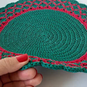Gehäkeltes Tischset, handgemachtes Tischset, dekorative Bordüren