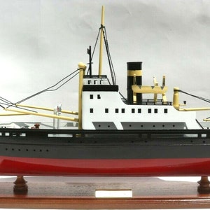 superb wooden boat model - LE RAMONA - TINTIN length: 71 cm