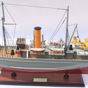 wooden ship model - L&#39;AURORE - TINTIN length: 60 cm