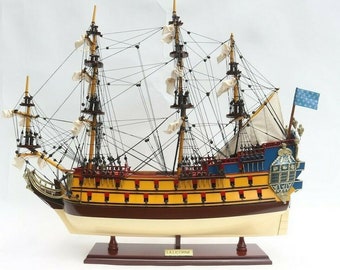 wooden boat model - THE UNICORN - TINTIN - length 62 cm - sails folded new for 2025.