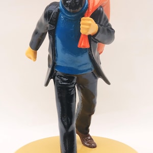 Very beautiful collectible figurine in resin and wood Captain HADDOCK Height: 61 cm
