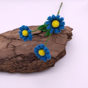 Blue Daisy Bush Felt Flower Stem