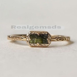 Moldavite Ring, Hidden Moldavite Ring, Unique Moldavite Ring, meteorite ring, Authentic Moldavite, Handmade Ring, Christmas gift Silver Ring