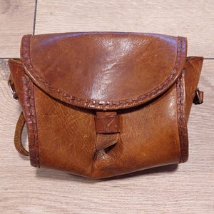 Vintage Ledertasche braun, Retro Crossbody Schultertasche, Vintage Minimalist Tasche, Kleine Leder Geldbörse Frauen, Flache Handtasche Vintage