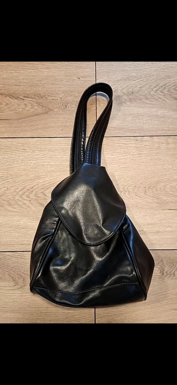 Vintage black leather backpack,Retro handbag,Vintage Minimalist bag,Top triangle bag with zipper,Classic