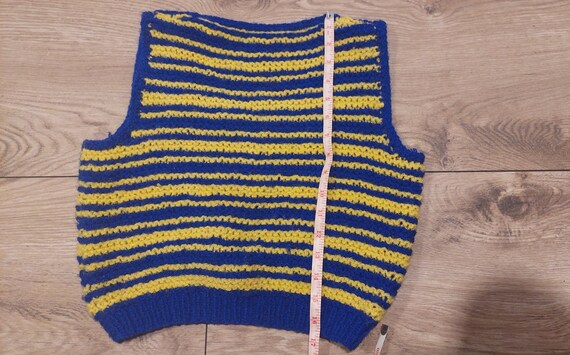 Size S Vintage handmade wool blue yellow knit swe… - image 4