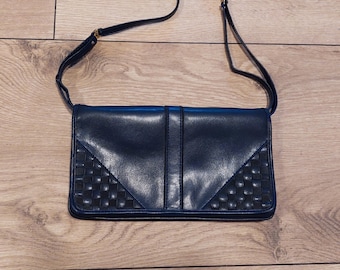 Vintage leather dark blue Woven bag,Retro Crossbody Shoulder bag,Vintage Minimalist bag,Small leather purse women, Flat Handbag, Vintage 90s