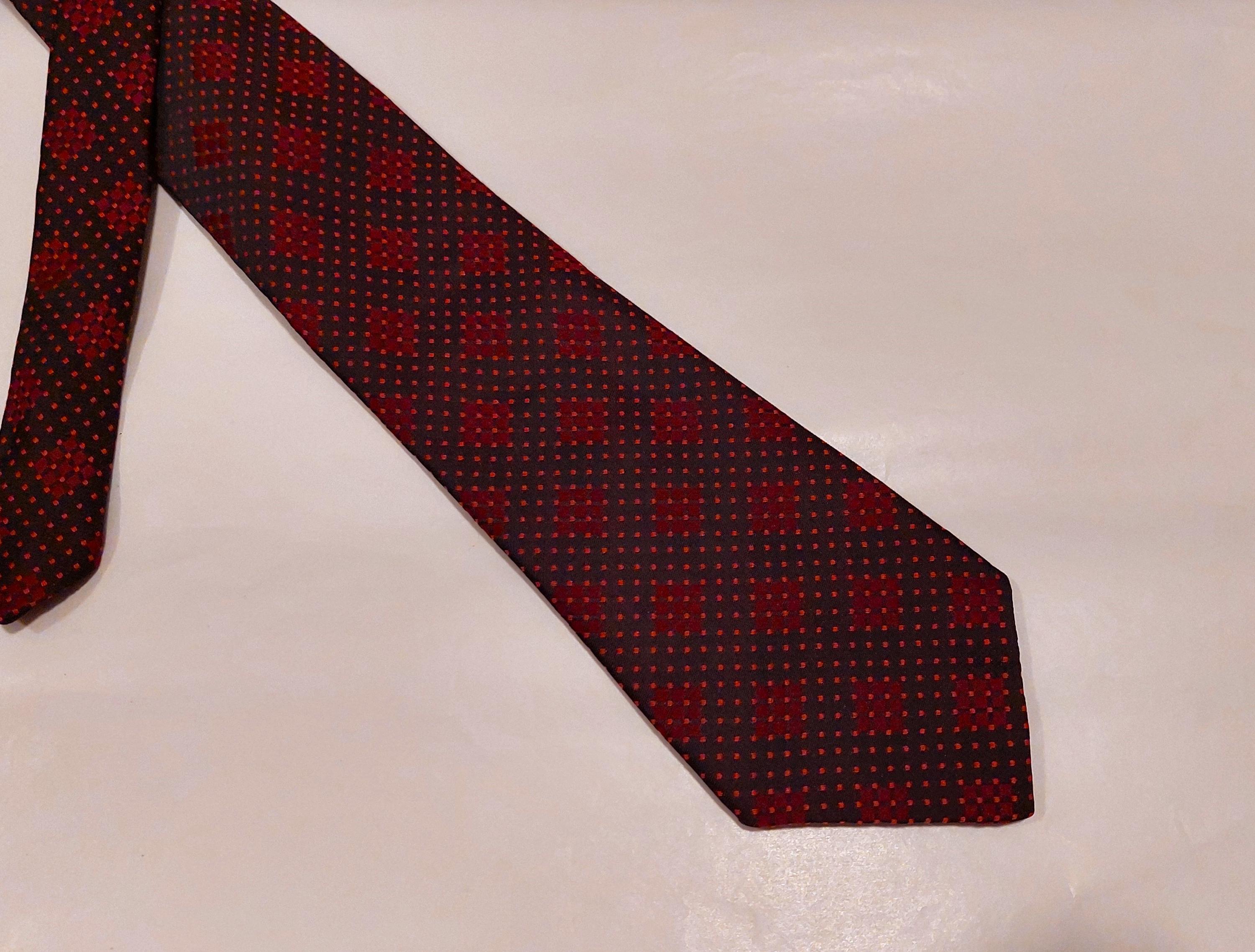Vintage burgundy Tie|Retro Men's Gift, Neck Tie with dots |Festiv Wedding accessory|Necktie|Vintage Gift for Him Tie|Groom best brother