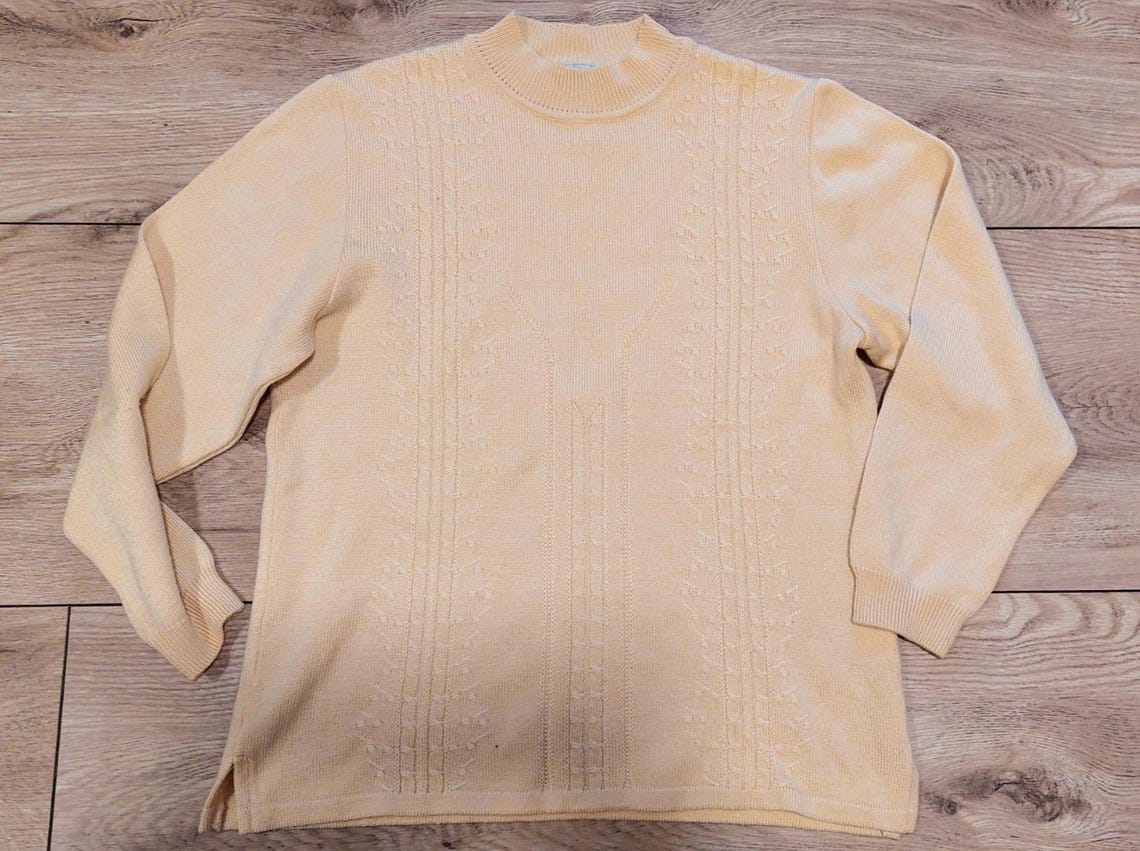 Vintage 90s 80s yellow Wool Blend Sweater, Romantic cottagecore grandmacore pullover, Retro cozy long top, foto 1 di 5