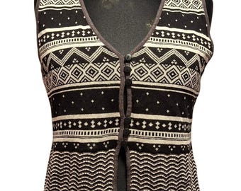 Colete vintage boho preto e branco com estampa geométrica Fair Isle, tamanho M