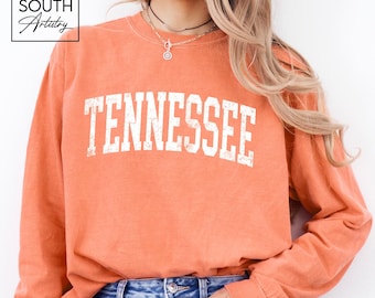 Camiseta vintage de manga larga con colores cómodos de Tennessee, camiseta desgastada de TN para el día del partido, un gran regalo para los fanáticos del fútbol americano de Tennessee.