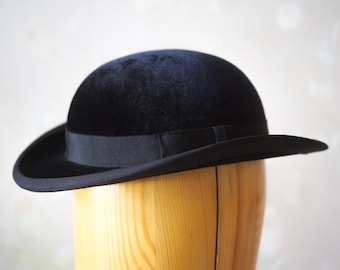 Bowler Hat /  Black  Felt Bowler Hat  / Moulin rouge hat   /  Mens Formal Hats / Man derby hat