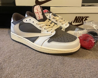 Jordan 1 Low Travis Scott Reverse Mocha UK9