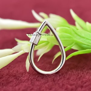 14k White gold oval drop carabiner lock jewelry